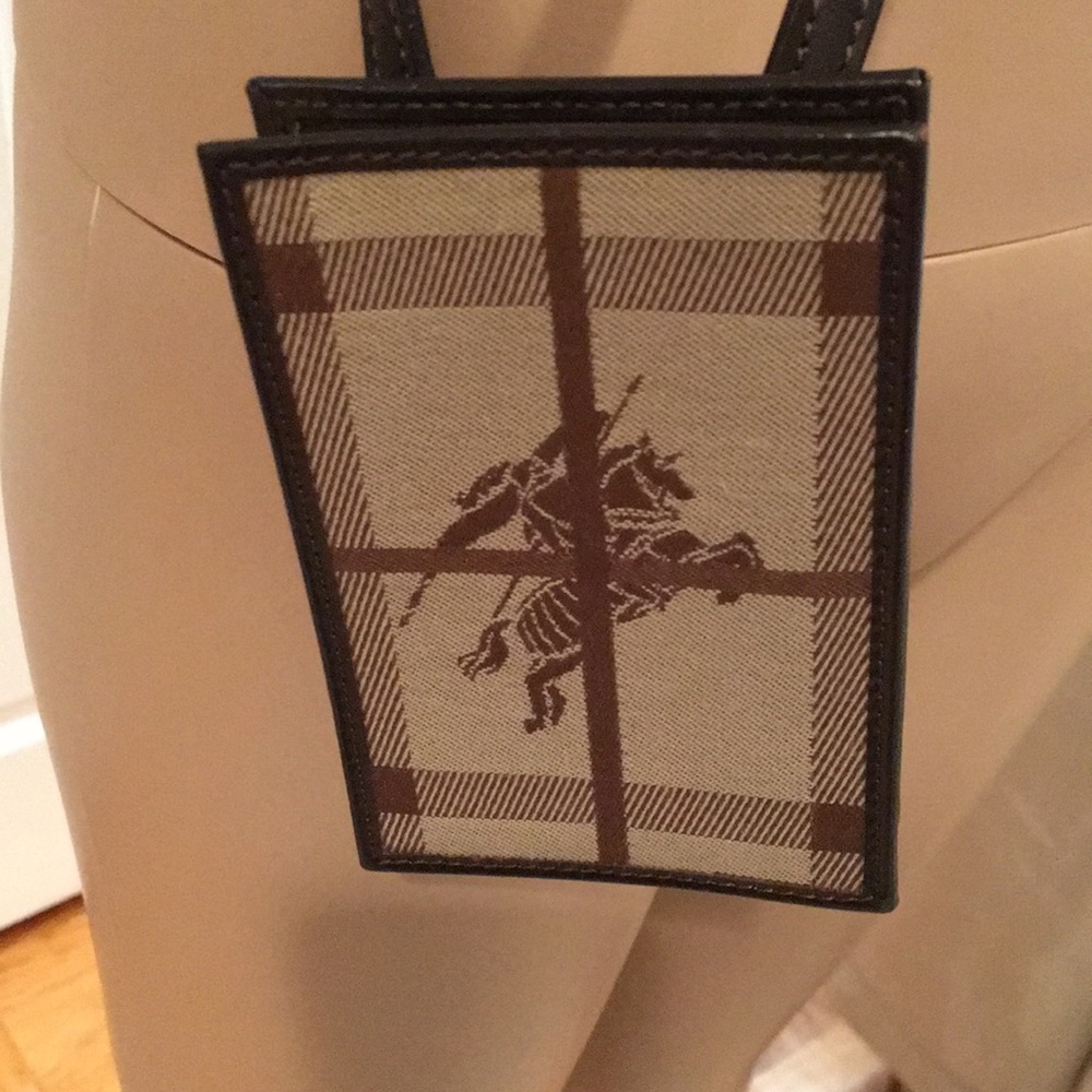 Burberry phone holder